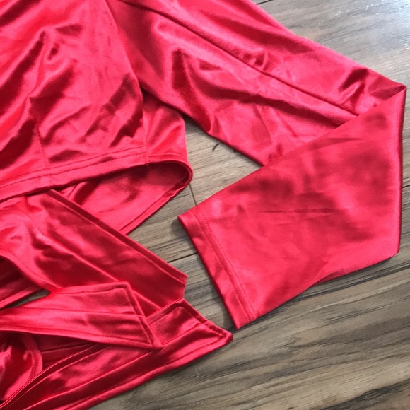 Shane Justin red satin crop top shirt criss cross size XS - Picture 13 of 13